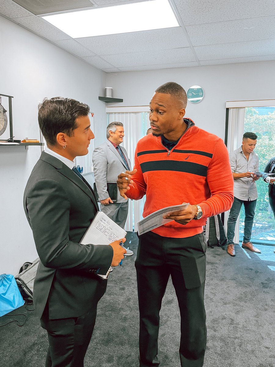 Grooglobal's tweet image. Why is it important to practice your sales pitch? 

It’s a good way to identify and correct bad habits you may not have noticed before and to build your confidence. 
•
•
#sales #salestips #marketingtips #marketingstrategy #workhard #workwithus