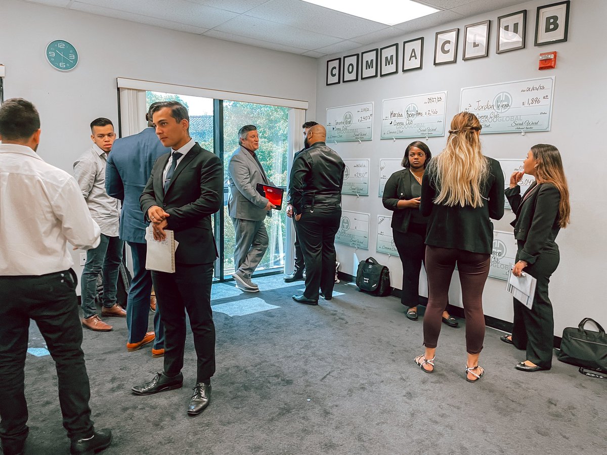 Grooglobal's tweet image. Why is it important to practice your sales pitch? 

It’s a good way to identify and correct bad habits you may not have noticed before and to build your confidence. 
•
•
#sales #salestips #marketingtips #marketingstrategy #workhard #workwithus