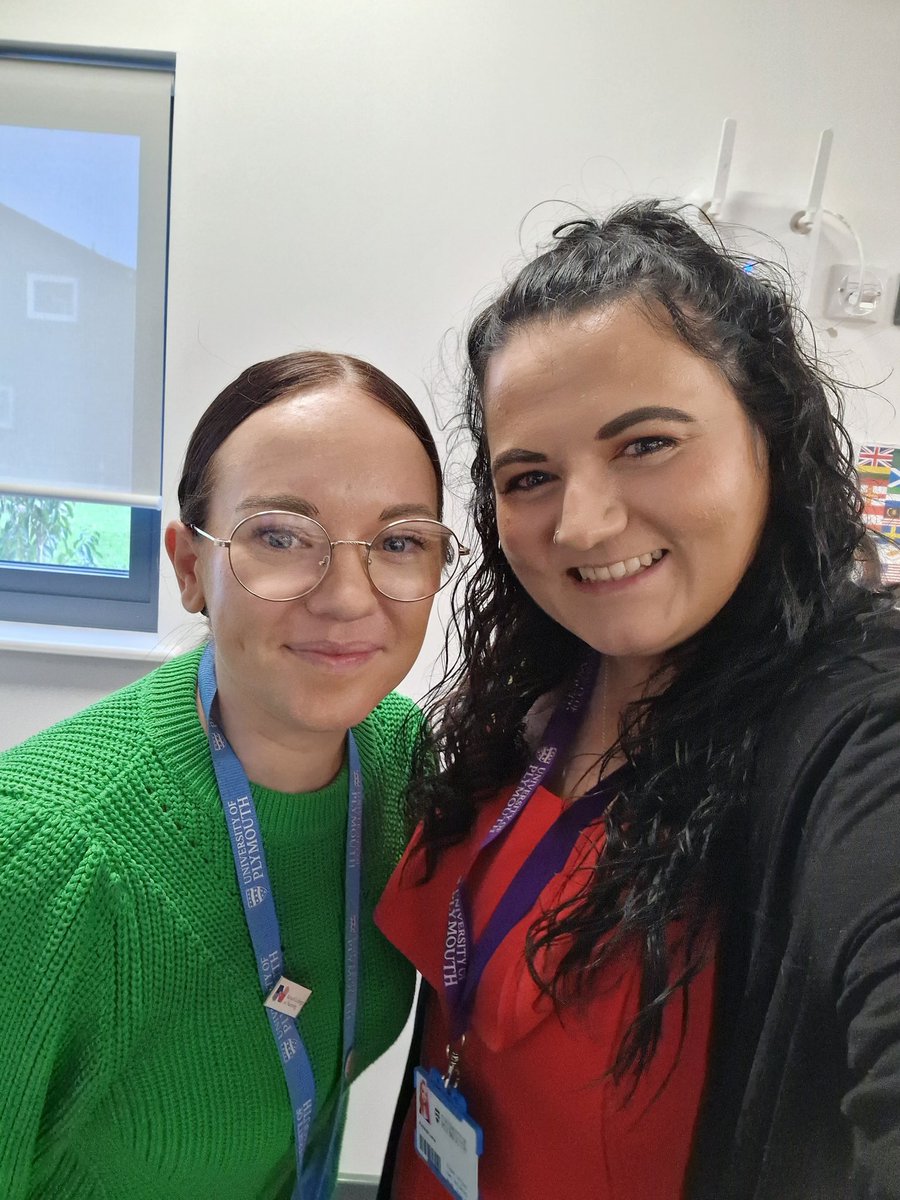Me and <a href="/Jess_PUNC21/">Jess Allen</a> Just done our 1st PALS induction to all the new yr 1 nursing students in Exeter school of nursing. We look forward to welcoming you all at our future sessions . #PALS #studentnurses