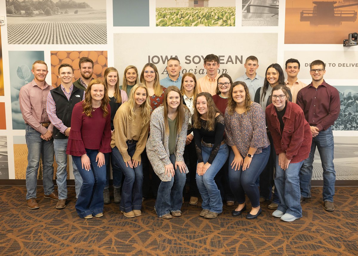 IowaSoybeans's tweet photo. Soy Squad is an essential program for college students studying agriculture 🌱 and applications are now open! Learn more about this upcoming program >> https://t.co/9dtRX0Ak2S

Partially funded by the soybean checkoff. https://t.co/bA4idLdHRd