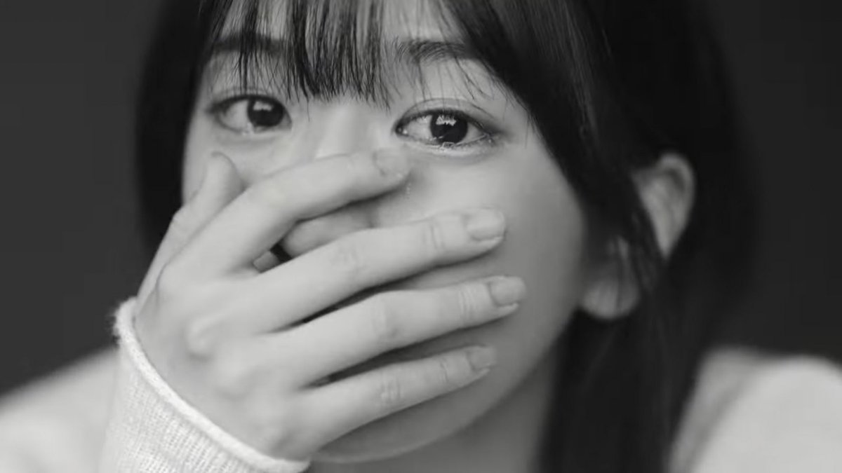 ivepics_'s tweet photo. EITHER WAY TEASER - YUJIN https://t.co/n564bPdFCX