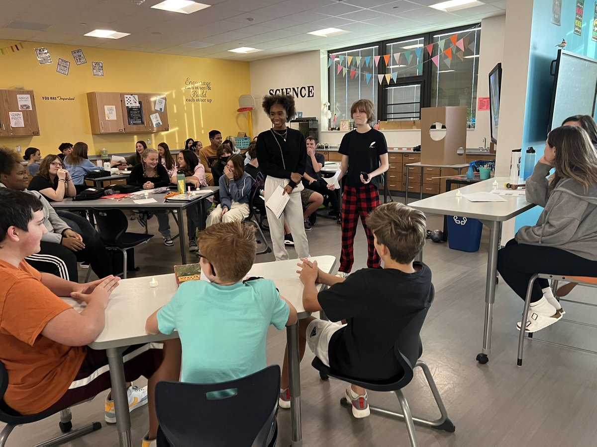 TESwilliams5's tweet photo. Ss simulated Puritan Court today! https://t.co/J30qa9Npb5