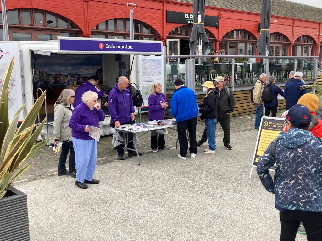 CapitalCruising tweet media