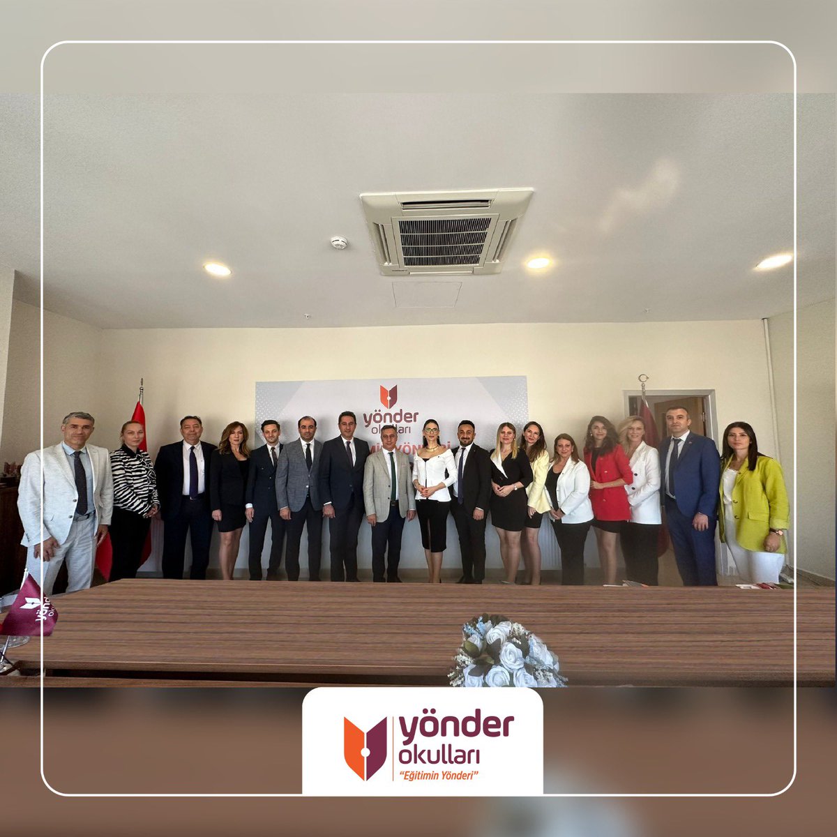 Genel Müdürümüz Sayın Adem FİDAN, Genel Müdür Yardımcılarımız Sayın Şebnem ÖZGEN ve Osman TÜRK, kampüslerimizin eğitim liderleri ile genel müdürlüğümüzde bir araya gelerek haftalık eşgüdüm toplantısını gerçekleştirdiler.

#YönderOkulları #EğitiminYönderi