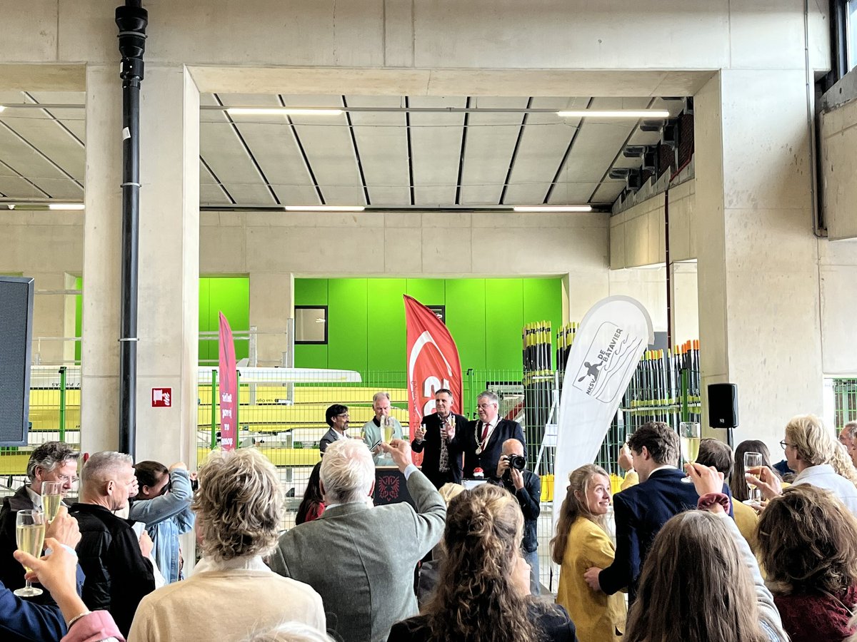 Niet ons grootste project, maar wel een hele bijzondere. Vandaag werd Watersportcentrum Het Bastion feestelijk geopend door burgemeester <a href="/HuubBruls/">Hubert Bruls</a>. Trots op de bijdrage die wij mochten leveren voor brandveiligheid. #gemeenteNijmegen #Bastion #DGMR