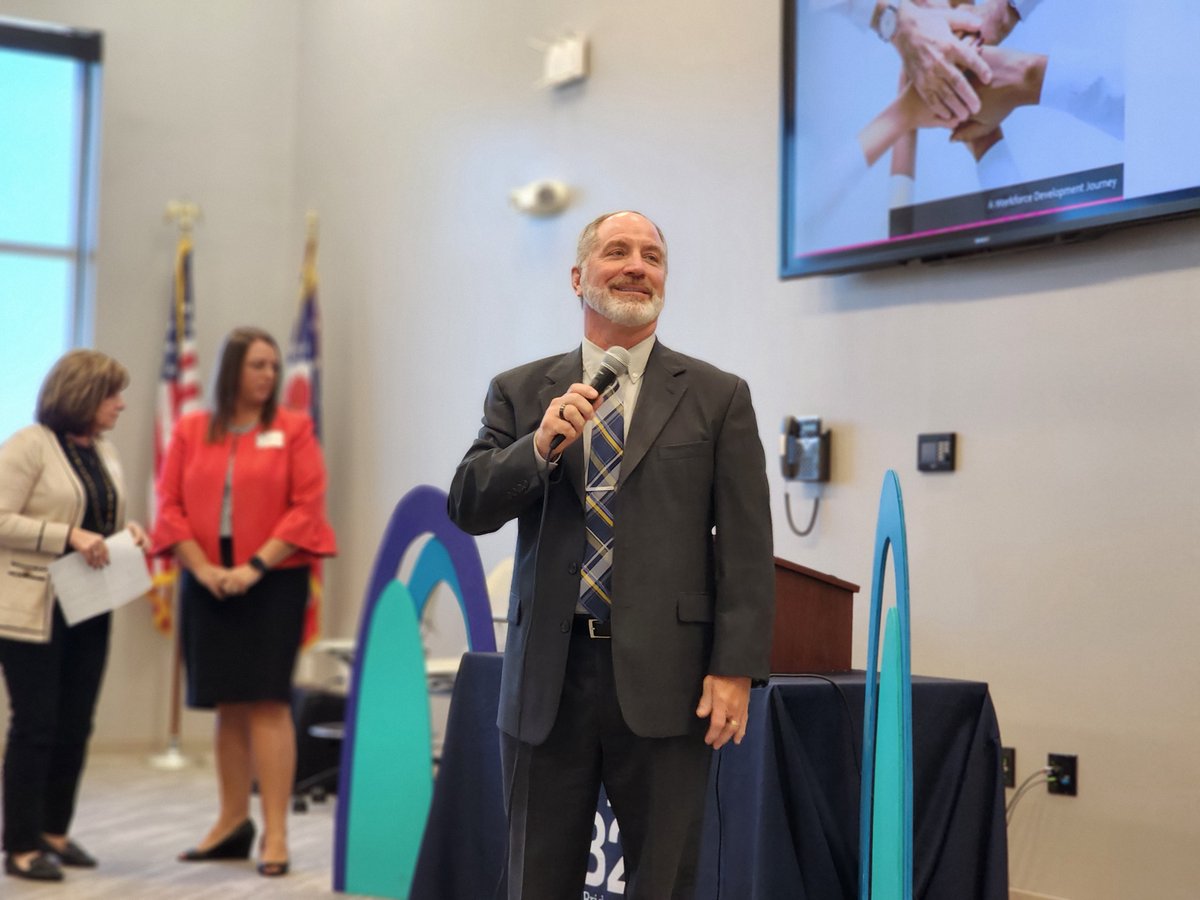 bb2careers's tweet photo. Collaborative Keys to Success: Highland County shared that it's not just about WHAT but WHY with Highland County Workforce Leadership Council, Fairfield Local Schools, and Highland County Ohio-Economic Development.
2023 Summit sponsored by @PeoplesBank . https://t.co/SHmtXoYyWK