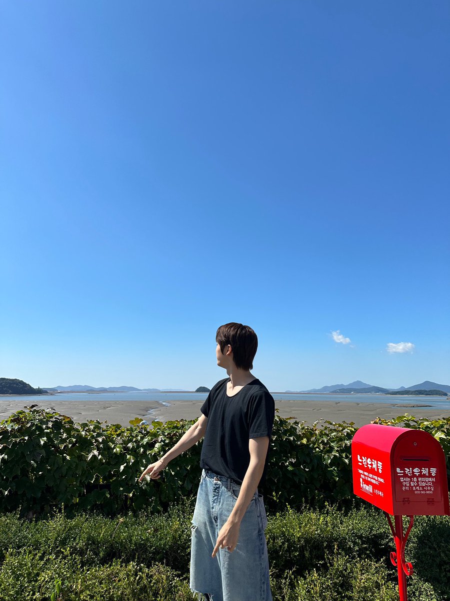 riiverse_'s tweet photo. 230922 🌟🐸

BRIIZE🧡
Our RIIZE arrived safely at Jakarta!!
I think I'm going to sleep well at the hotel and prepare for tomorrow's concert😁
This picture is taken before we went to Incheon Airport 
I stopped by a rest stop in Yeongjong-do
Anton took it for me 🥰 https://t.co/ZsPcsbK0XF