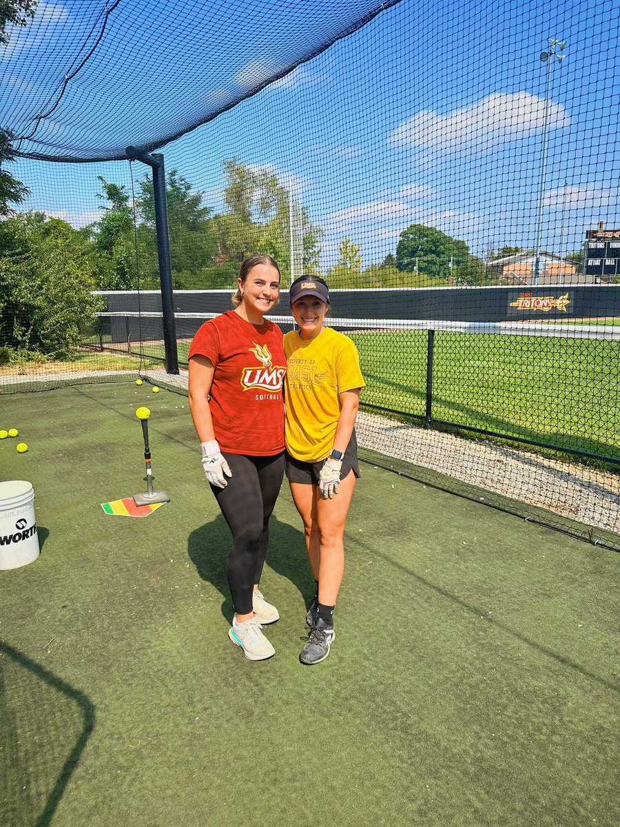 UMSL Softball tweet media