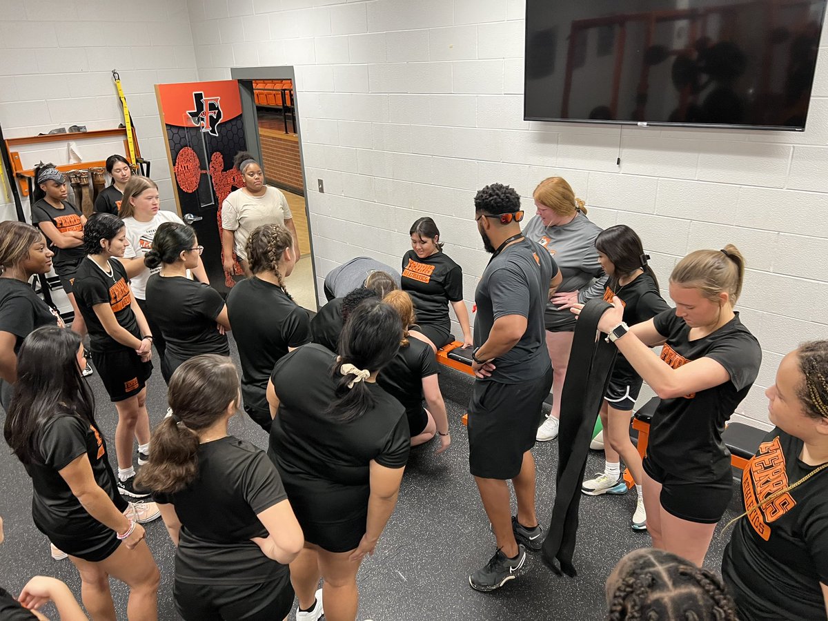 StevenGreek1's tweet image. Really proud of our Lady Jackets and coaches!  Working hard, having fun, &amp;amp; getting better every day!
⚽️🏀🏐🏋🏾‍♂️🥎