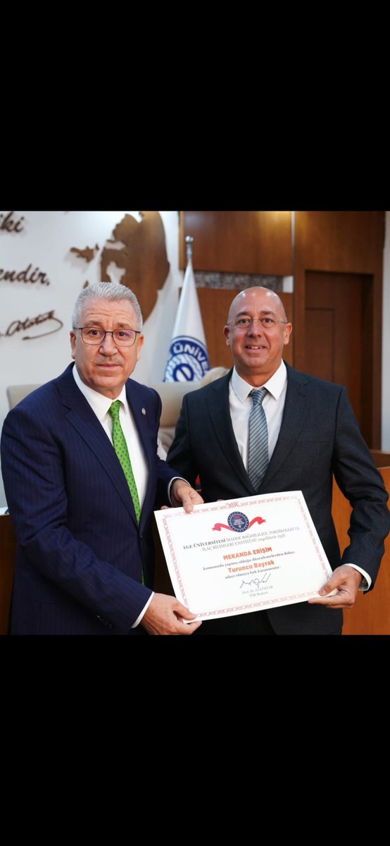 Üniversitemiz "YÖK Engelsiz Üniversite Bayrak ve Nişan Ödülleri"ni kazandı. Mekanda erişilebilirliğe verilen "turuncu bayrak" ödülüne layık görülen Enstitümüz'e belgesi, Rektörümüz Sayın Prof.Dr.Necdet BUDAK tarafından Enstitü Müdürümüz Doç.Dr. Görkem YARARBAŞ'a  takdim edildi.