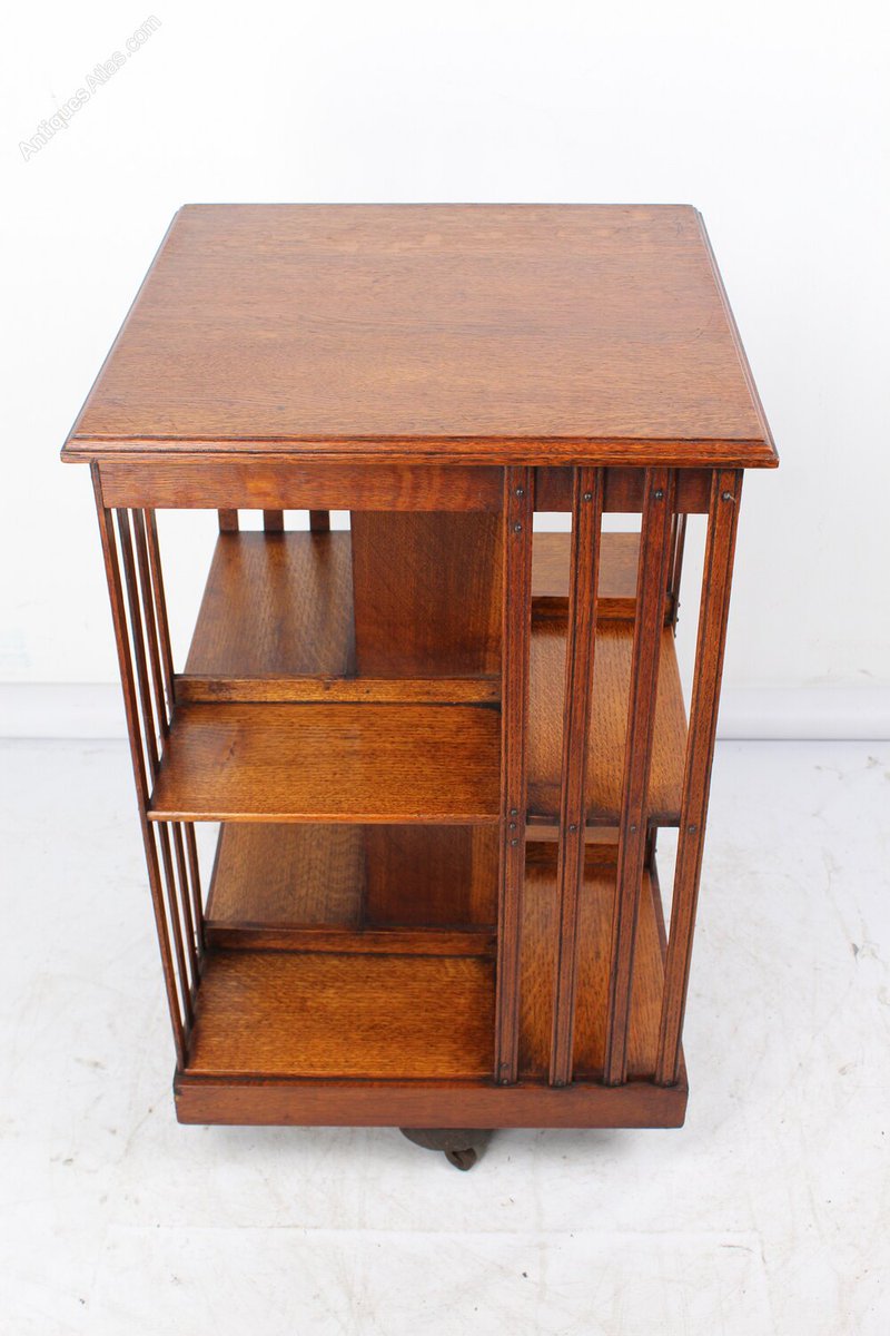 antiques_atlas's tweet photo. For sale on Antiques Atlas is this Edwardian Oak Revolving Bookcase https://t.co/7D6una6hXG Click link🎁 for more details
#Antiques @antique_FD #AntiqueFurniture
#revolvingbookcase #librarybookcase #antiquebookcase https://t.co/QyGeNlRAif