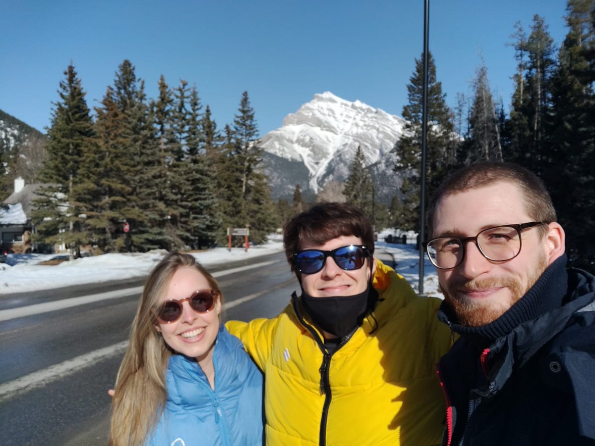 As #PostdocAppreciationWeek comes to end so does @HegartyLizi's first week as a postdoc in @EmmersonLab_CRM & @bainlab. Thank you for hitting the ground running Lizi & already proving what an asset you are! Here she is with two other super #postdocs, @wouter_tj & @JohnMckendrick9