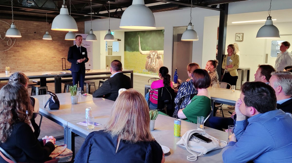 BedfordGiving's tweet image. Very grateful to @BedfordHeights &amp;amp; @woodfines for giving @stdmnd the opportunity to present the work of Bedford Giving at last night's networking event. Lots of interest in our career mentoring &amp;amp; work experience projects for young people. Get in touch at bedfordgiving.org.uk