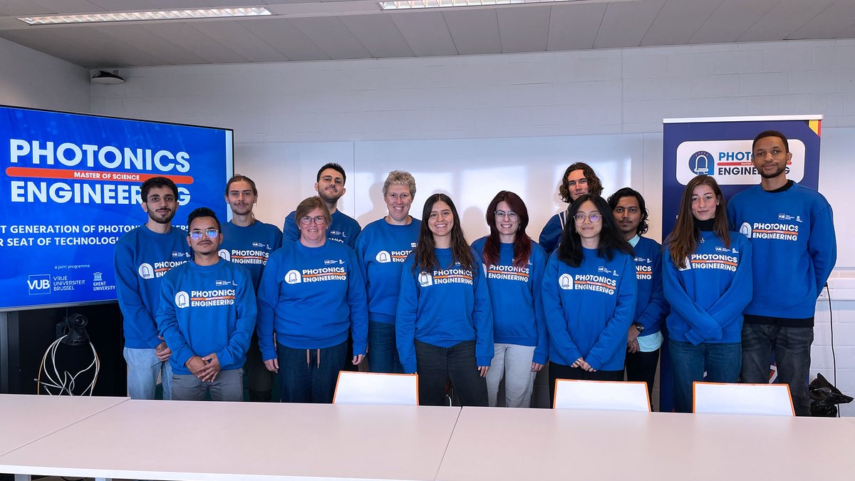 BPhotVub's tweet photo. 👋 Welcoming week at @VUBrussel means we get to meet the new faces of the @masterphotonics programme! We introduced them w/ a breakfast &amp; welcome presentation, a nice dinner in Brussels w/ the @BPHOTChapter &amp; the famous blue sweaters! 💙

They are ready to ace their 1st year! 🚀 https://t.co/hnwIkToA9r