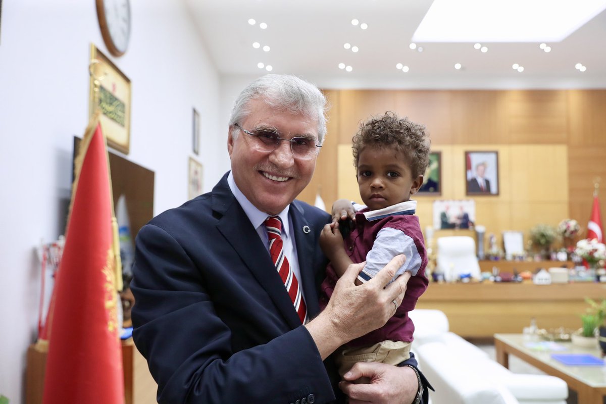 ekremyuce's tweet photo. Sudanlı misafirlerimizi ağırladık.

Nazik ziyaretleri için teşekkür ediyorum. https://t.co/AtV2Bq5xOo