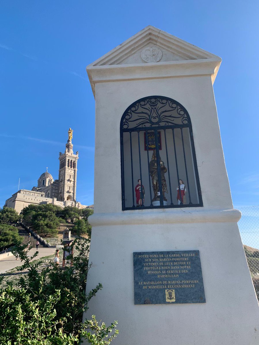 Massimiliano Menichetti (@maxmenichetti) on Twitter photo #Marsiglia. Il Clero Diocesano attende a Notre-Dame-de-la-Garde #Papafrancesco. In questa Cattedrale da secoli la popolazione si raccoglie in preghiera, specialmente i marinai, i pescatori, chi arriva o intraprende un viaggio. <a href="/vaticannews_it/">Vatican News</a> <a href="/oss_romano/">L'Osservatore Romano</a> <a href="/FranceauVatican/">La France au Vatican</a> #Marsiglia. Il Clero Diocesano attende a Notre-Dame-de-la-Garde #Papafrancesco. In questa Cattedrale da secoli la popolazione si raccoglie in preghiera, specialmente i marinai, i pescatori, chi arriva o intraprende un viaggio. <a href="/vaticannews_it/">Vatican News</a> <a href="/oss_romano/">L'Osservatore Romano</a> <a href="/FranceauVatican/">La France au Vatican</a>