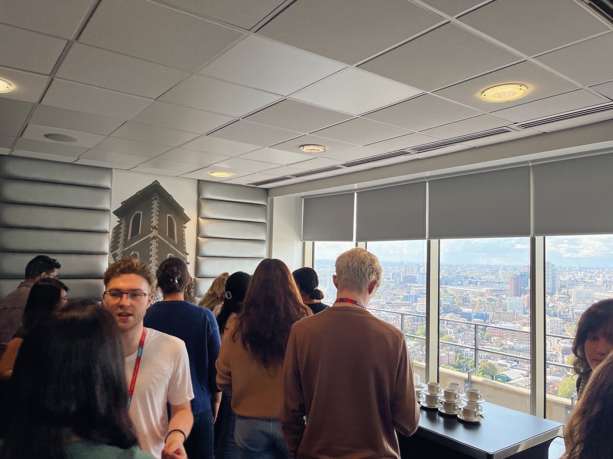 Our fantastic student reps welcoming our new cohort. <a href="/KingsCollegeLon/">King's College London</a> <a href="/The_MRC/">Medical Research Council</a>