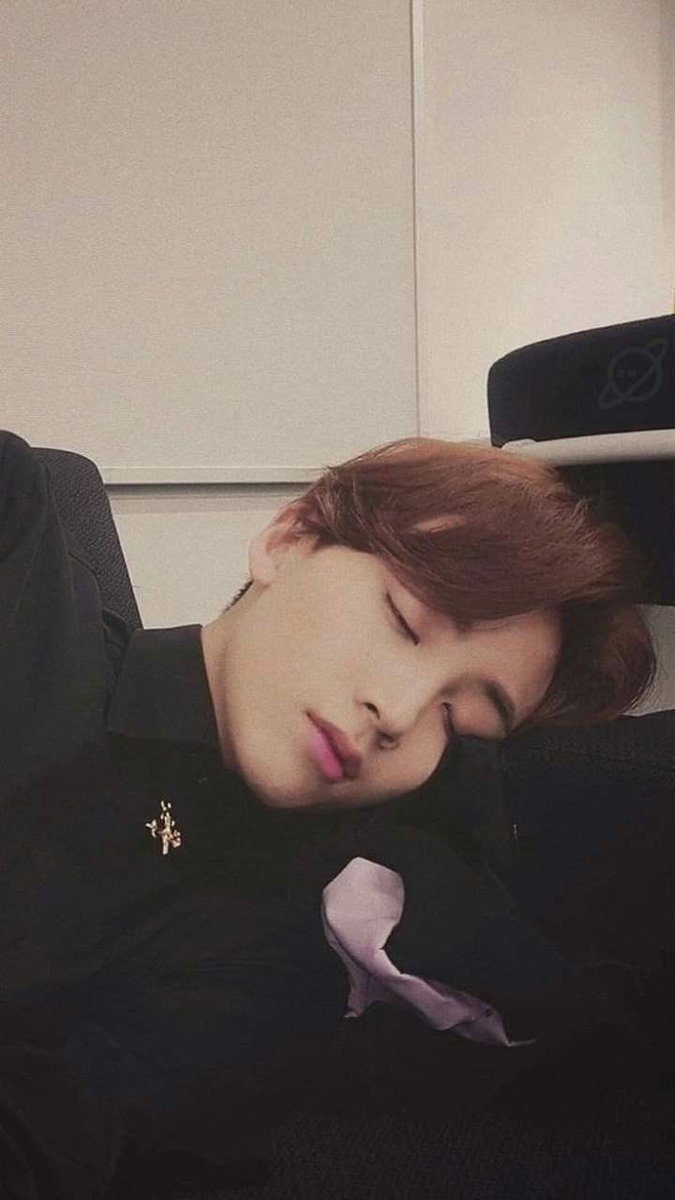 오늘은 이만!! 자겠습니다! 어제 3시 넘어서 잨ㅅ더니ㅜ 완전 피곤🥺🥺