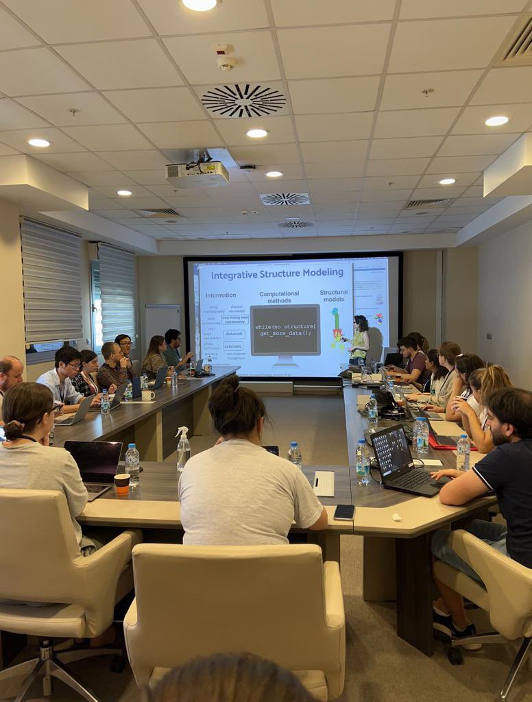 beyzakaynarca_'s tweet photo. @DinaSchneidman Then, with @DinaSchneidman, we covered the final practice course of #EMBOIntegModelling23 using the Integrative Modeling Platform (IMP) approach, which involves deep learning, scoring functions, modeling, and embedding. https://t.co/4ZvVTJ84lO