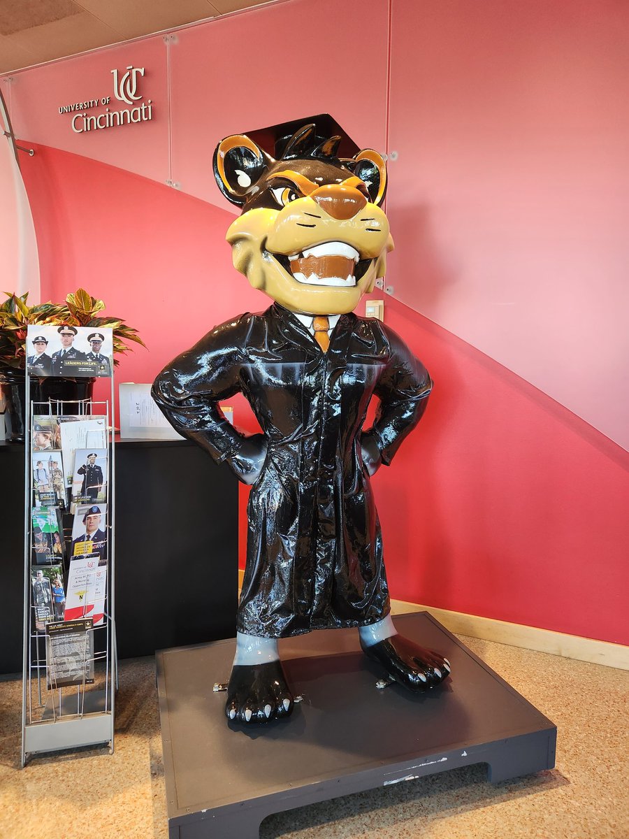 HeatherSaylor16's tweet image. #GoBearcats #LaneTech #CollegeTour @LaneTech1440