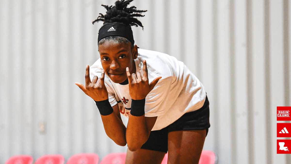 RaginCajunsWBB's tweet photo. Never a dull moment with the squad 😎

#GeauxCajuns https://t.co/izlfCUdKUI