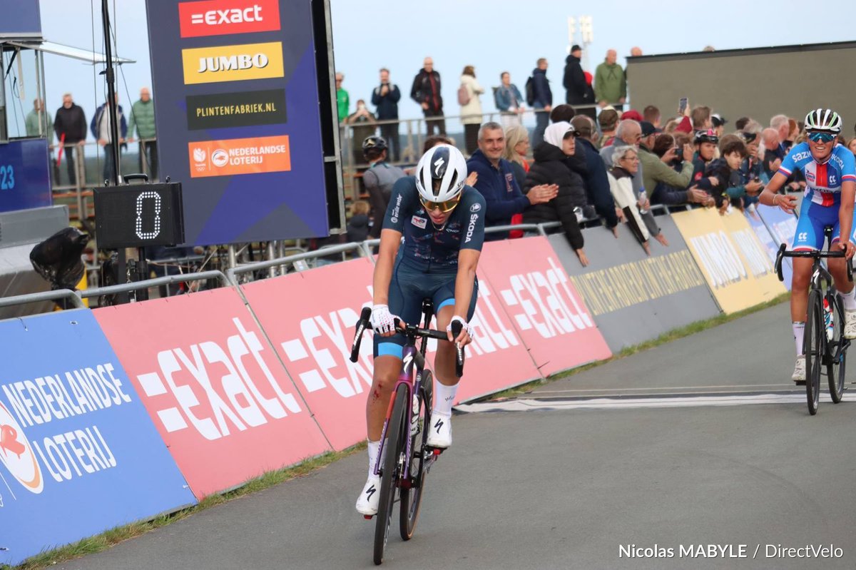 fscl_cycling's tweet photo. #euroroad23 🇪🇺Women U23 Road Race

5. @MarieSchreibe15  +13"
33. @berton_nina +45"
51. Liv Wenzel +4'24"
📸 @directvelo https://t.co/FiTJ1kqOqr