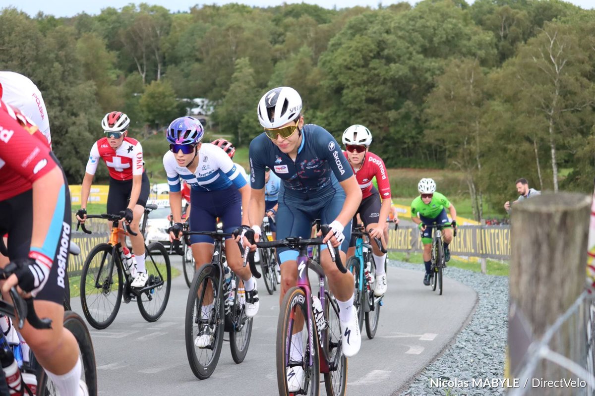 fscl_cycling's tweet photo. #euroroad23 🇪🇺Women U23 Road Race

5. @MarieSchreibe15  +13"
33. @berton_nina +45"
51. Liv Wenzel +4'24"
📸 @directvelo https://t.co/FiTJ1kqOqr