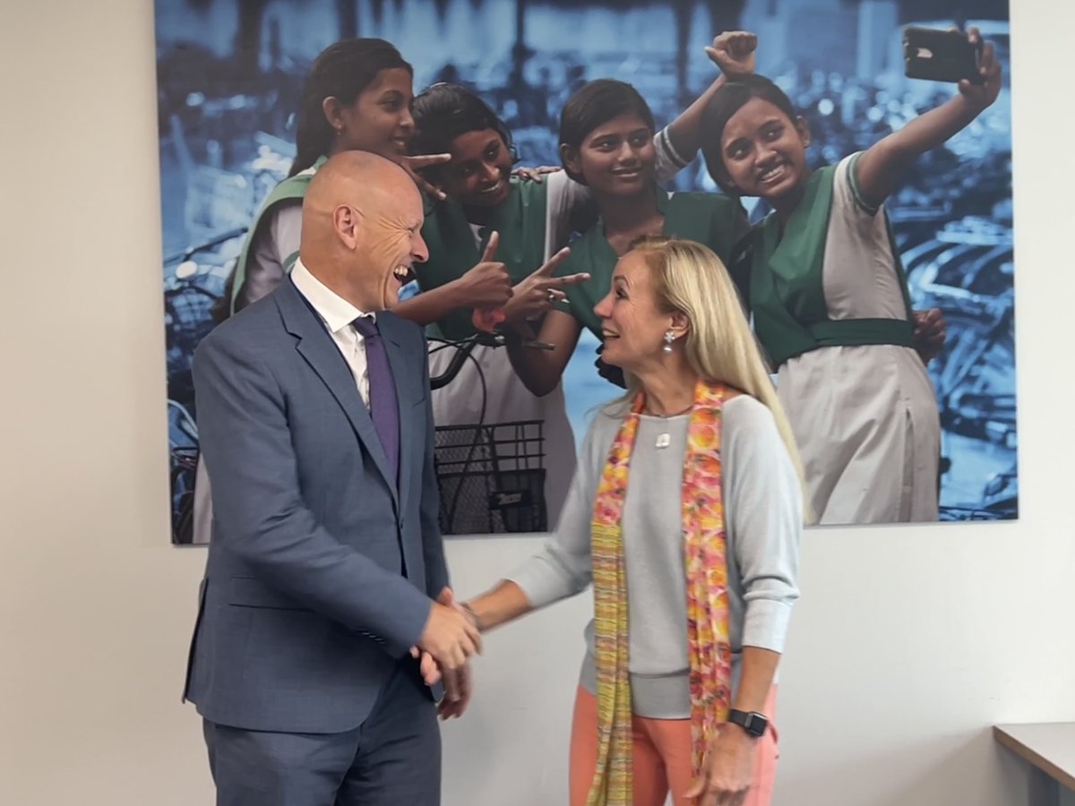 On the sidelines of #UNGA78 <a href="/UNICEF/">UNICEF</a>'s Deputy Executive Director <a href="/KittyvdHeijden/">Kitty van der Heijden</a> and <a href="/BMZ_Bund/">Bundesentwicklungsministerium</a> Director General Dirk Meyer discussed the importance of flexible funding &amp; our joint work on social protection.

UNICEF looks forward to continuing this important work #ForEveryChild