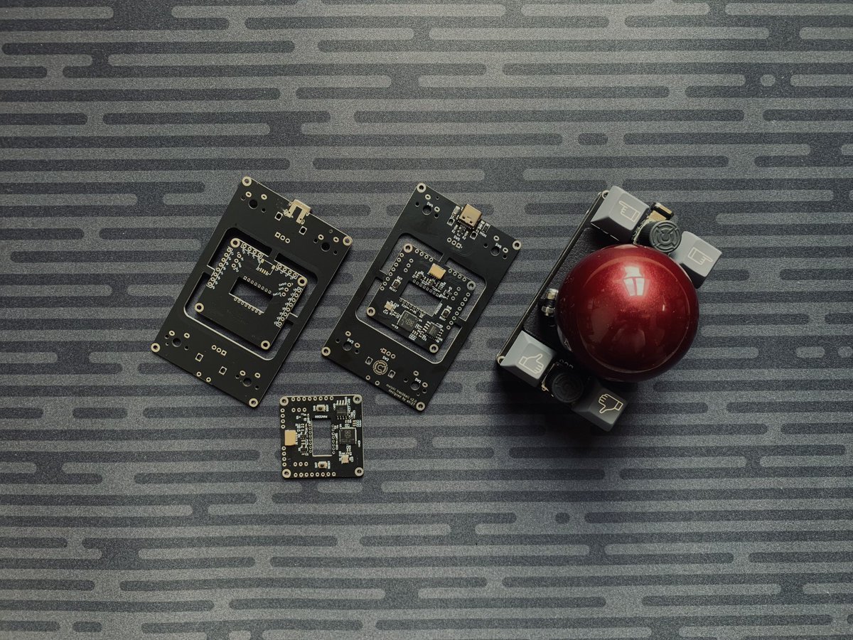 meishi trackball v2を作りました。中央の2×2uの部分を切り離して使え