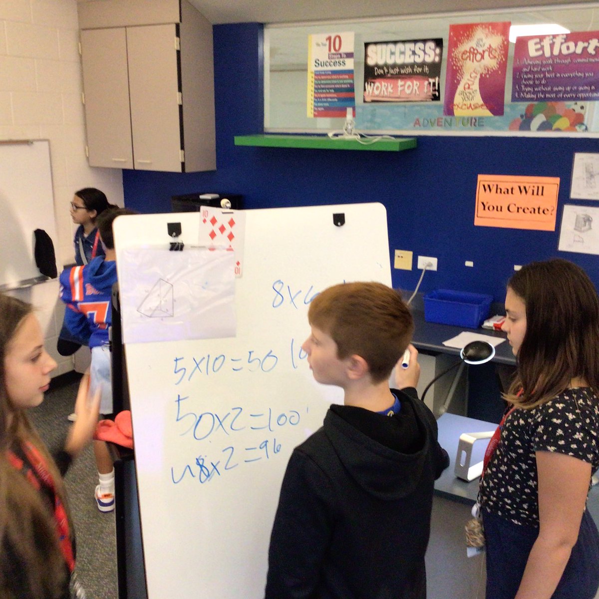 Mr_C_MSN's tweet photo. Students are explaining ππ¬ to their team how to find the surface area of a triangular prism. #MSNLearns @LZdistrict95 https://t.co/SOPWdtbYJI