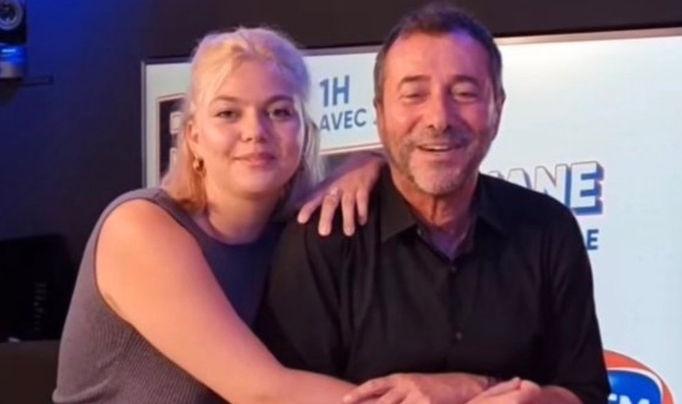 Mediasinfos's tweet photo. Demain (Samedi) à 12H, c'est @Louane qui sera l'invitée de @bernard_montiel sur @RFMFrance dans l'émission #1HAvec. ↪️ https://t.co/m2IXLecURS https://t.co/njI2LbmwT5