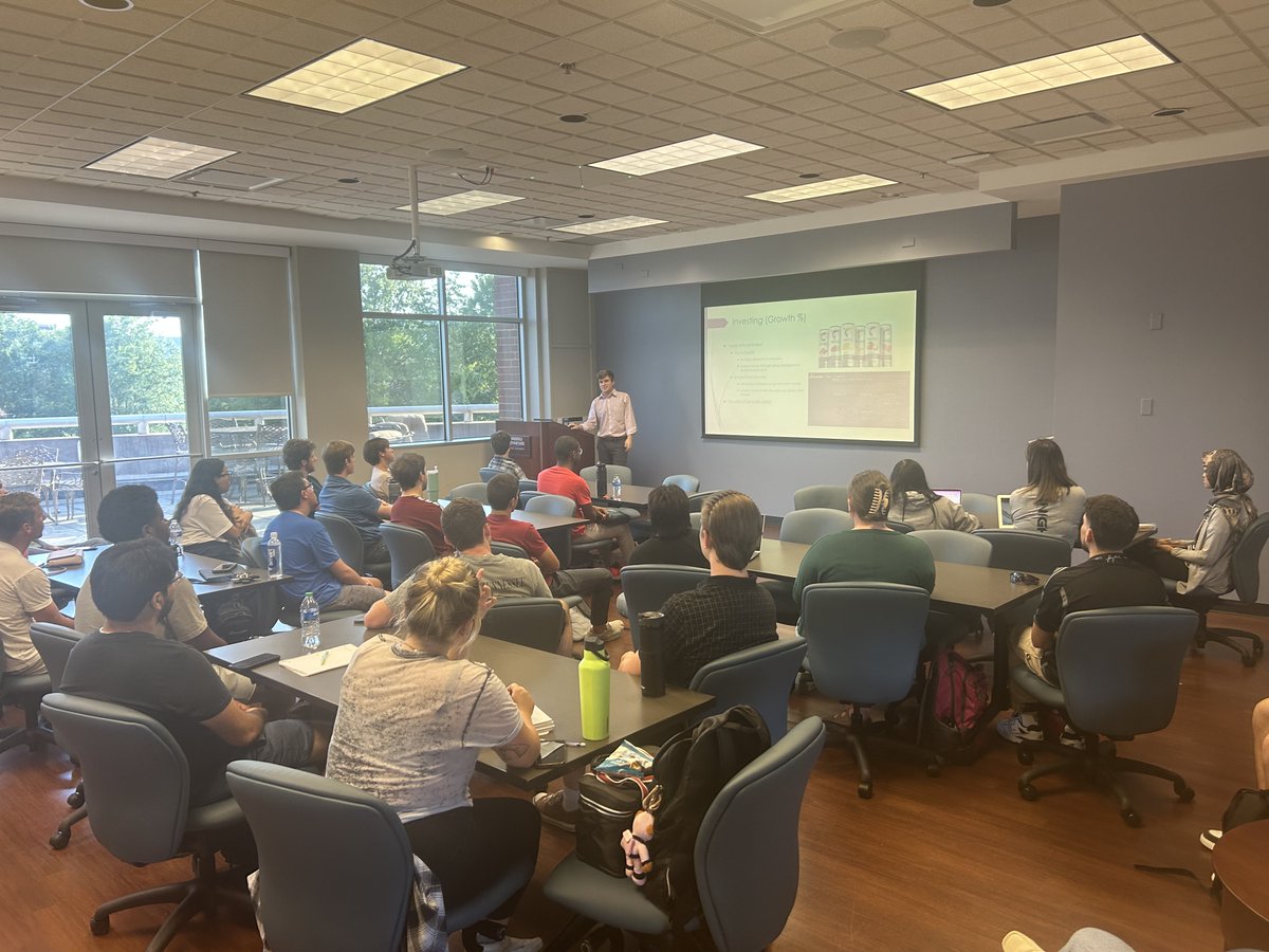 ECONOMICS & FINANCE at MTSU tweet media