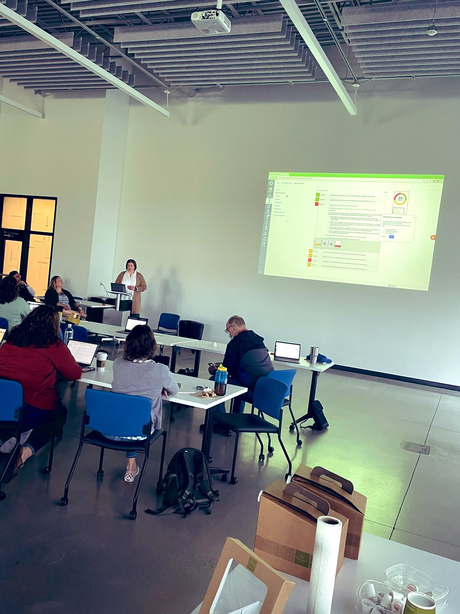 Derek Albright tweet media