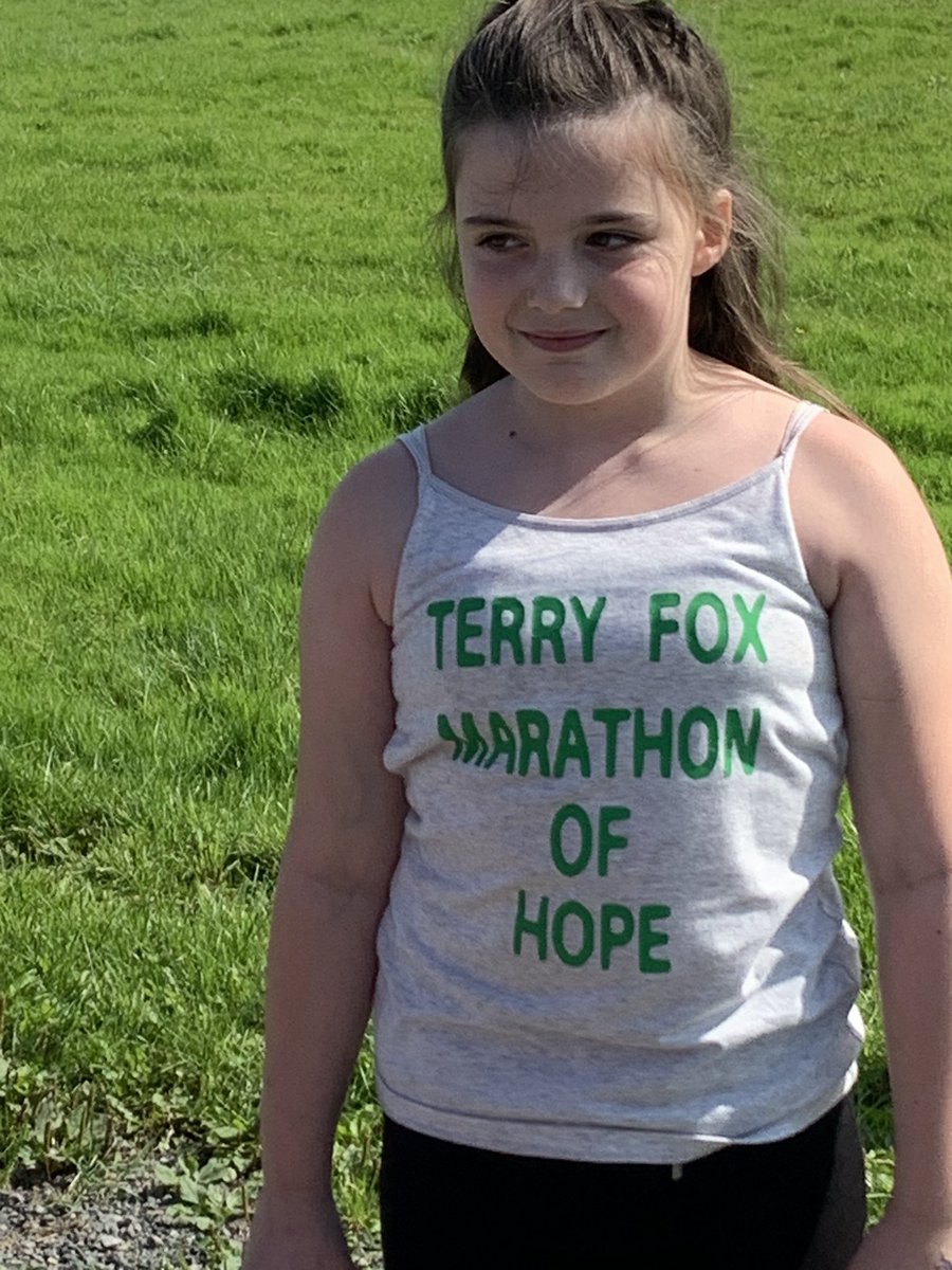 RobinFooteElem's tweet photo. #DearTerry Robin Foote Elementary is inspired by you. Great afternoon raising money for cancer research and being active! @CBVRCE_NS @terryfoxns https://t.co/GfFx0xZvz5