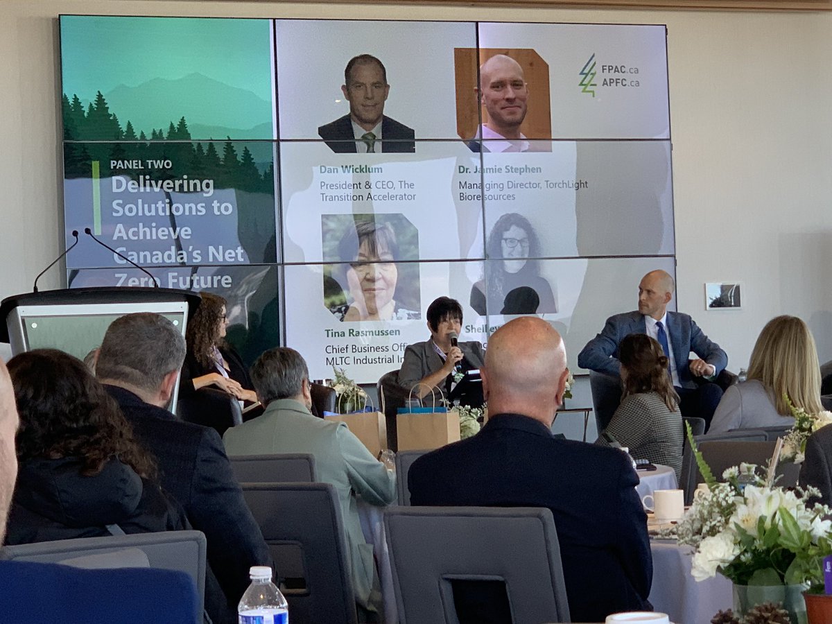 SheHarrison's tweet image. Just returned from a fantastic week of information, networking and connecting with industry from across the country at Forest Products Association of Canada’s National Forestry week events. Thanks #fpac #forestry