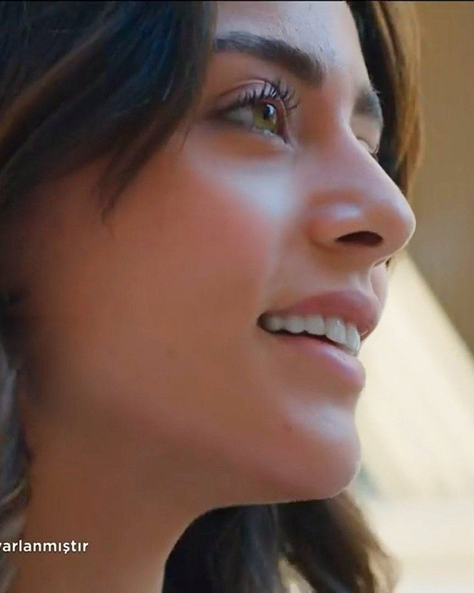 🤍 Sıla Türkoğlu's undeniable beauty.

#SılaTürkoğlu 
#KızılcıkŞerbeti