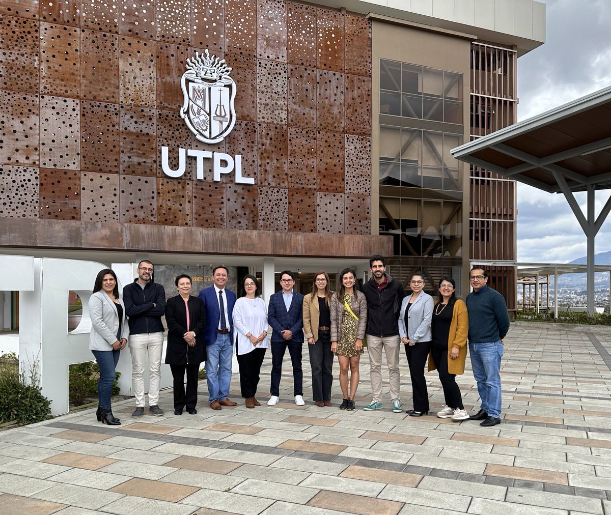 Potenciando la Red Interuniversitaria de Innovación Educativa en #Loja a través de alianzas estratégicas para promover el desarrollo y la transformación en la Educación Superior. <a href="/pucesedeibarra/">PUCE-I</a> <a href="/utpl/">🎓 UTPL</a> <a href="/PUCE_Ecuador/">PUCE Ecuador</a> <a href="/liid_utpl/">Laboratorio de Innovación e Investigación Docente</a> <a href="/upsalesianaec/">Universidad Politécnica Salesiana</a>