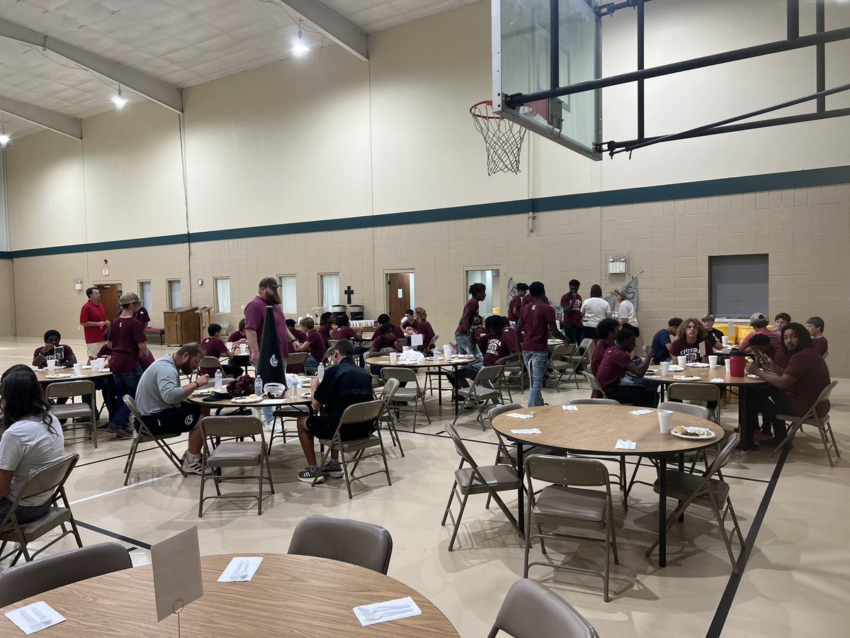 EuporaFootball's tweet photo. Thank you to First Baptist Church in Eupora and everyone else involved with our pregame meal before our game tonight! https://t.co/Vkc9IcOWBq
