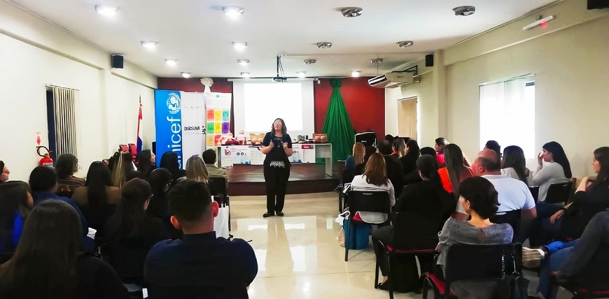 msaludpy's tweet image. 🤱🏾 | Socializan Estrategia Centro Laboral Saludable a encargados de lactancia materna

Unos 55 encargados de Lactancia Materna de distintos centros laborales participaron de un taller denominado “Sala de #LactanciaMaterna”.

➕ℹ️ bit.ly/48kjy9T