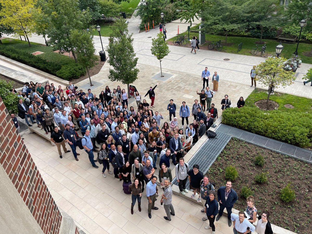 What a wonderful group of field experimenters! The AFE is in its full glory as these conference goers besiege our UChicago Econ home! Scientifically, everyone knocking it out of the park, including our 3 fascinating keynotes, @I_Am_NickBloom @UriGneezy @S_Stantcheva