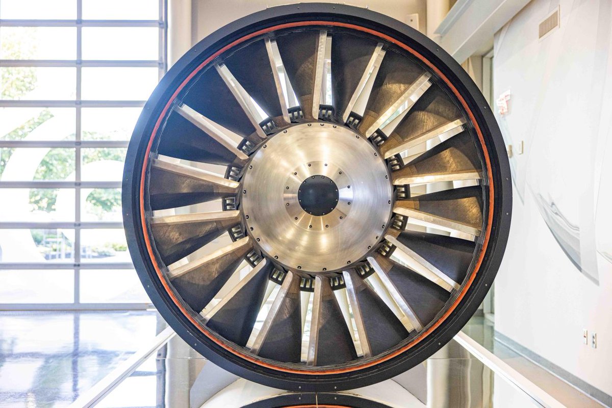 GE_Aerospace's tweet image. Meet QCSEE, #AvGeeks! 
 
#DYK in the 1970s, GE Aerospace partnered with @NASA to test the Quiet, Clean, Short-Haul Experimental Engine (QCSEE)? 

This demonstrator engine helped launch technologies found in our engines today.

Read more ➡️ bit.ly/3EMW8vY