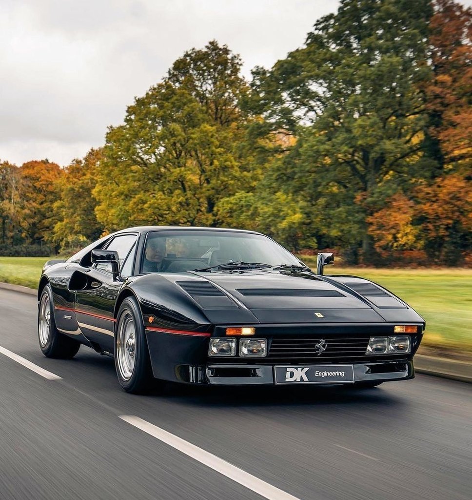 #FerrariFriday 🦄
#Ferrari 288 GTO 🪄✨️