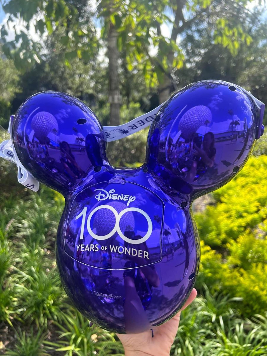 ShopMouseToGo's tweet image. The purple Mickey 100
Years of Wonder bucket is here!

These are metallic with decoration on each side and a Disney100 lanyard.

It is $40 shipped.

Please message for ordering.

#mickeymouse
#Disney #popcornbucket