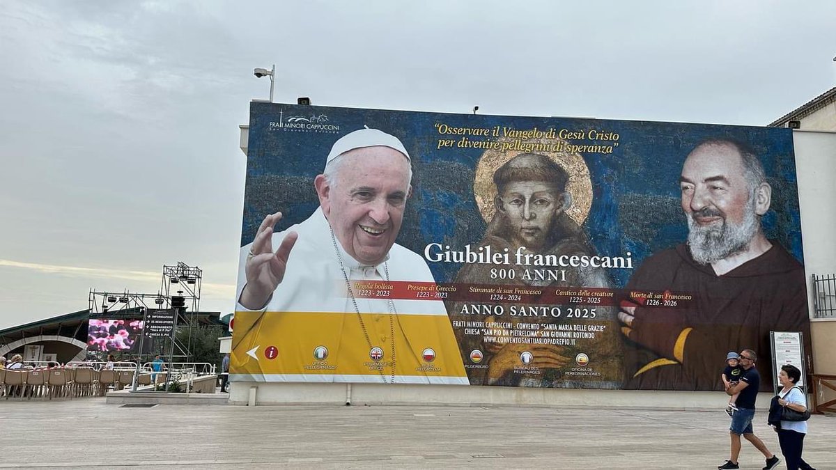 CordeSant's tweet photo. Alle 18 la Grande Veglia di Preghiera a San Giovanni Rotondo #padrepio #sanpiodapietrelcina #padrepiotv #devotidipadrepio #sanpio
https://t.co/wsfWJnolZ8 https://t.co/GgC7uGV7xy
