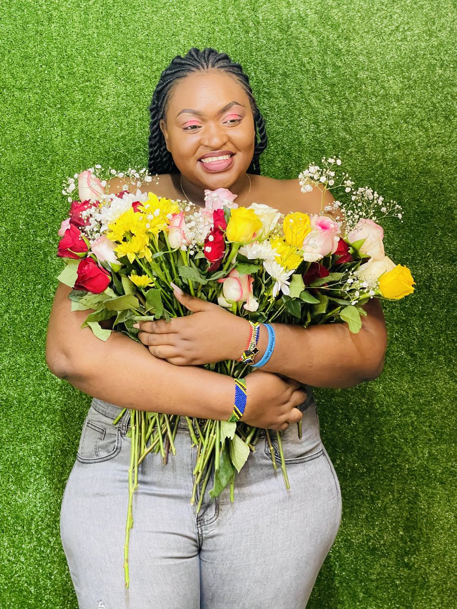 D_Moraa's tweet photo. Name : Doreen Moracha
Age : Made in 1992
Children : Child Free By CHOICE
Marital status:Living my best life💃
HIV status: 31 years
ARVs :18 years

#NormalizingHIV 
#HIVinView https://t.co/6XA86pc7Hu