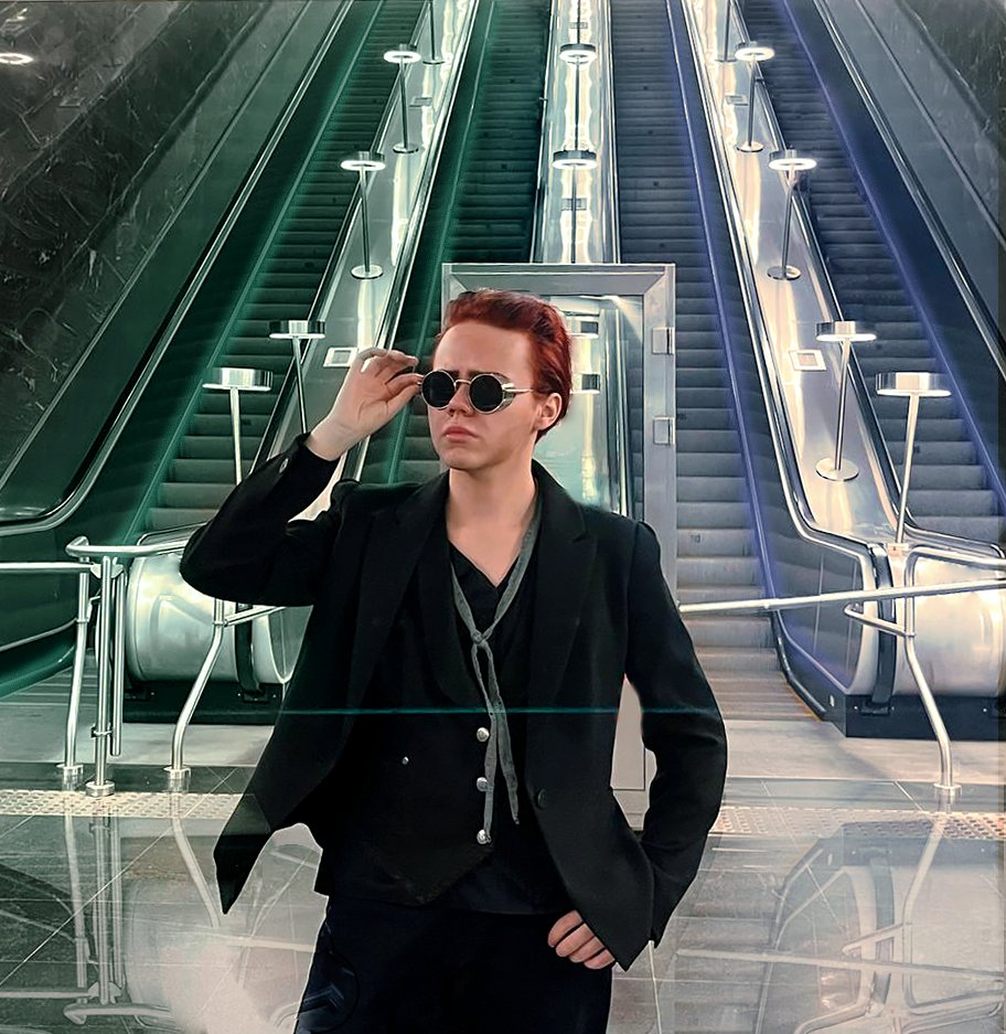 William_Raskol's tweet photo. I really wanted to repeat the scene with the gates to heaven and hell, I hope it turned out ^ ^
#crowley #goodomens #cosplay #good_omens #благиезнамения #кроули https://t.co/zdBTZg7hMN