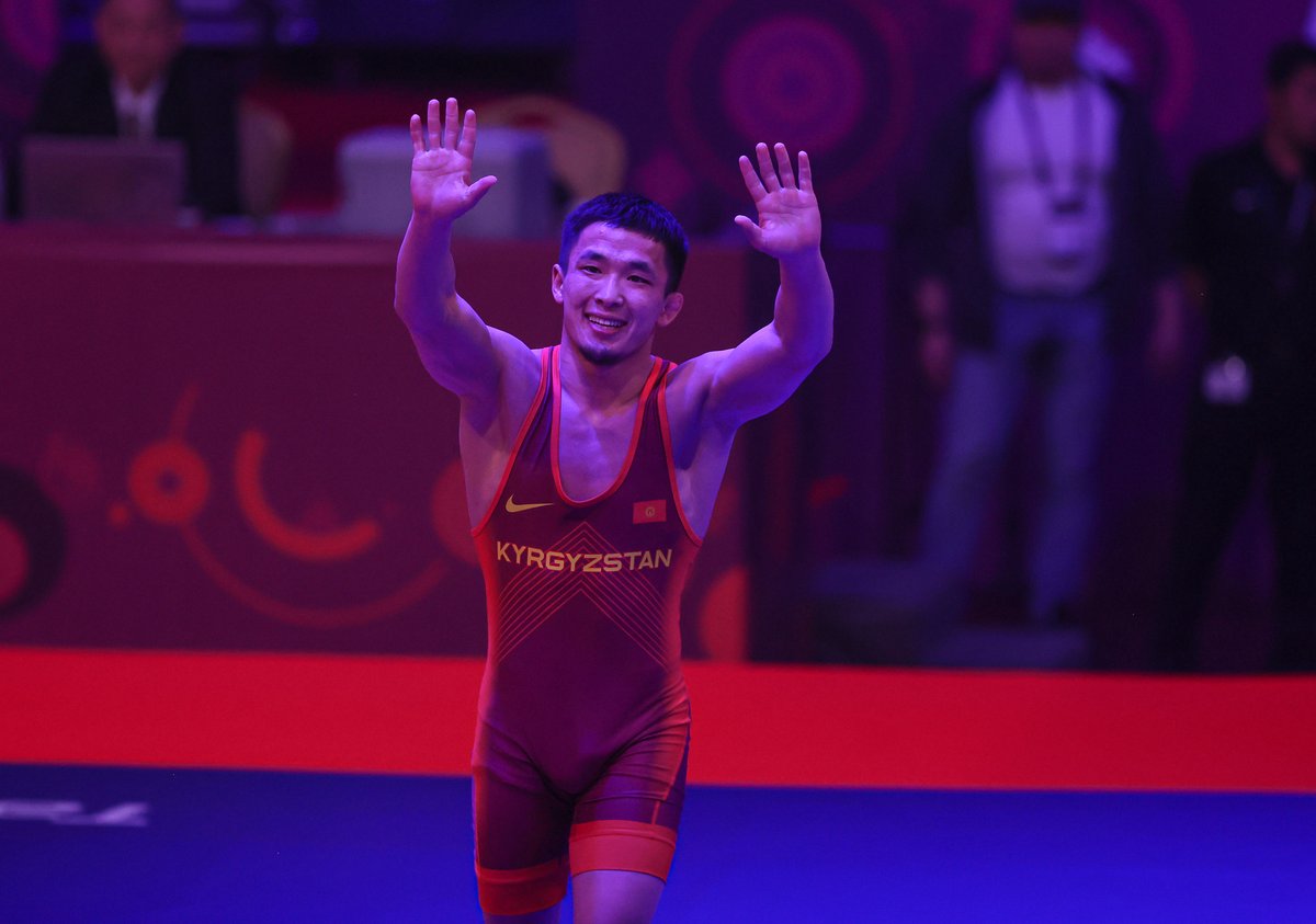 Zholaman SHARSHENBEKOV 🇰🇬 secures the #Paris2024 <a href="/Olympics/">The Olympic Games</a> quota for Kyrgyzstan!

The world champion at Greco-Roman 60kg qualifies for the final at the 2023 World Championships after beating Mehdi MOHSEN NEJAD 🇮🇷 4-3 to earn the spot.

#WrestleBelgrade #PathToParis