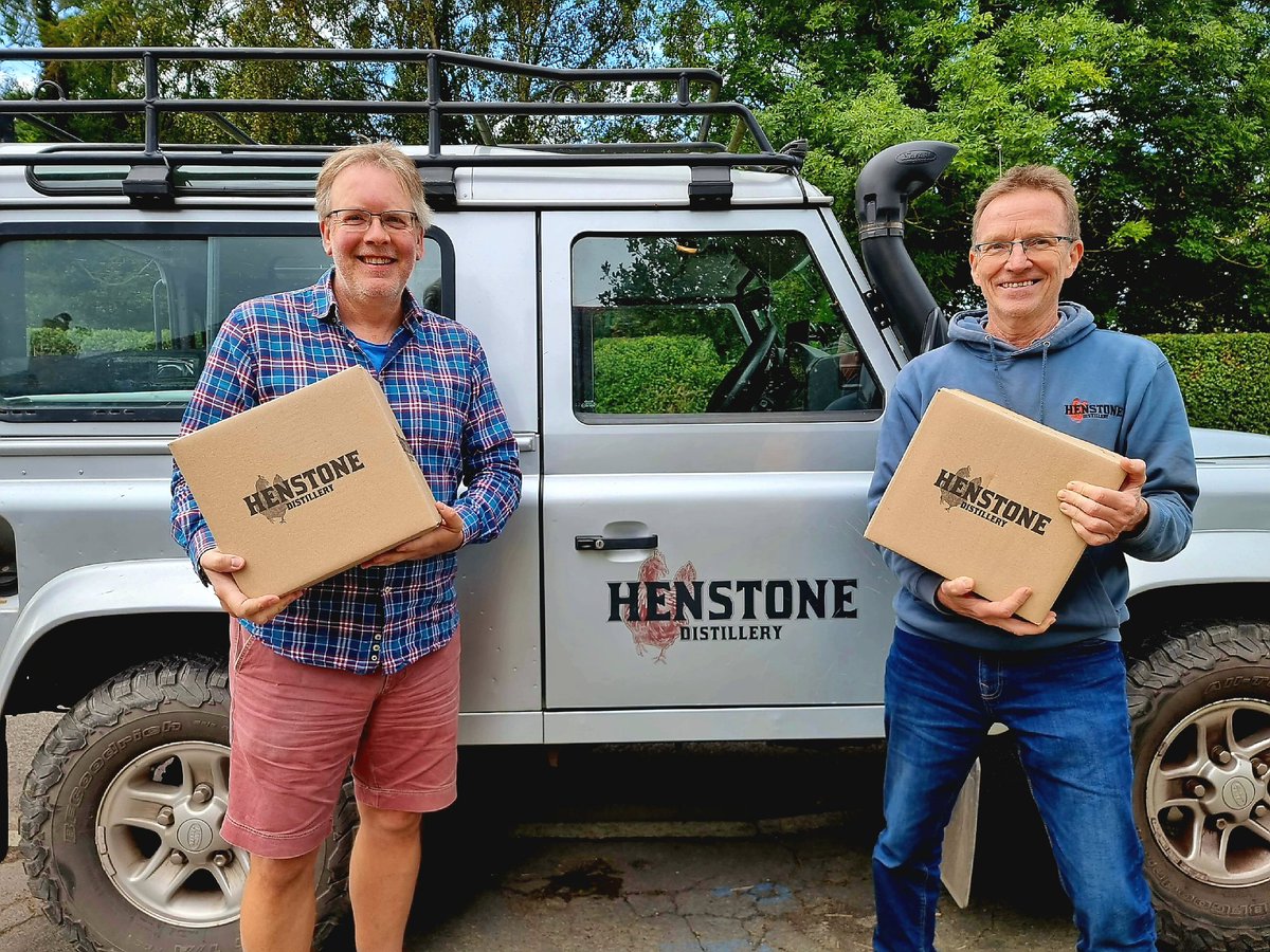 Whisky Tasting Co (@whiskytastingco) on Twitter photo π₯ It's great to have the #personaltouch
π Our whisky deliveries usually arrive by pallet, but our <a href="/HenstoneDistill/">Henstone Distillery</a> was delivered by Chris, one of the owners seen here with our Colin π
#Englishwhisky #sbswinners #cheerstous #landroverdefender #whisky #whiskytastingcompany π₯ It's great to have the #personaltouch
π Our whisky deliveries usually arrive by pallet, but our <a href="/HenstoneDistill/">Henstone Distillery</a> was delivered by Chris, one of the owners seen here with our Colin π
#Englishwhisky #sbswinners #cheerstous #landroverdefender #whisky #whiskytastingcompany