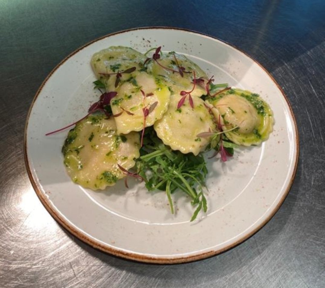 the_openkitchen's tweet photo. Photos from this week lunch services 😋
Excellent work from our Catering learners this week. 👏
If you would like to book a table please contact 01226 216365 or email Theopenkitchen@barnsley.ac.uk
#barnsleyisbrill #theopenkitchen #barnsleycollege https://t.co/tghVmEp0Eb