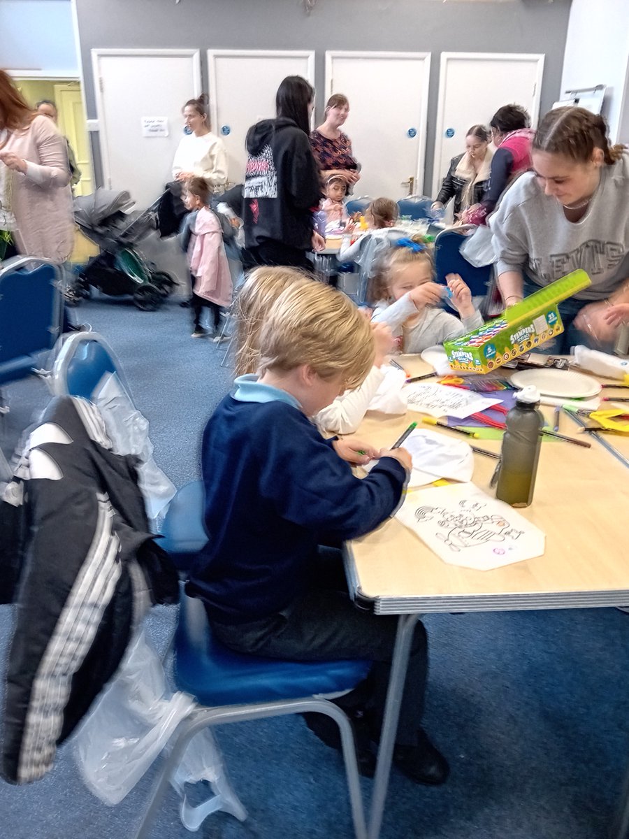 We were at the Shephall Centre for our first Arts and Craft Club this week! Parents were thrilled and gave fantastic feedback.

As this academic year continues, we'll be hosting more free sessions 😊🎨🌟
